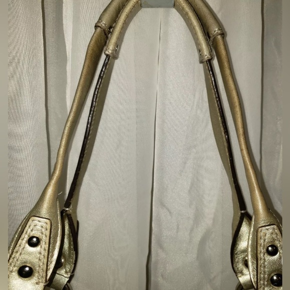 Coach Penelope with Classic C Gold & Cream Leather Pink Lining Shoulder Purse - Picture 5 of 7